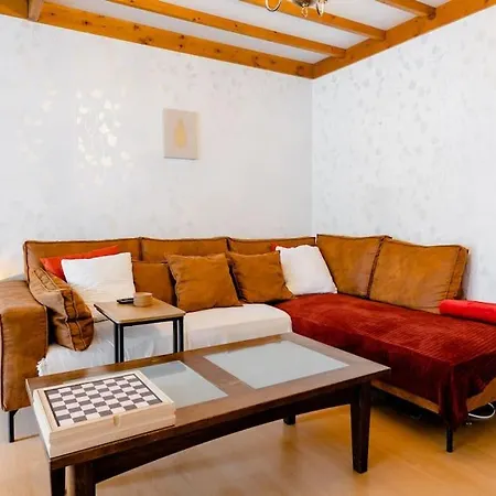 Digital Nomad Station - Bedroom With Desk Nearby Station And Parking * Αμβέρσα